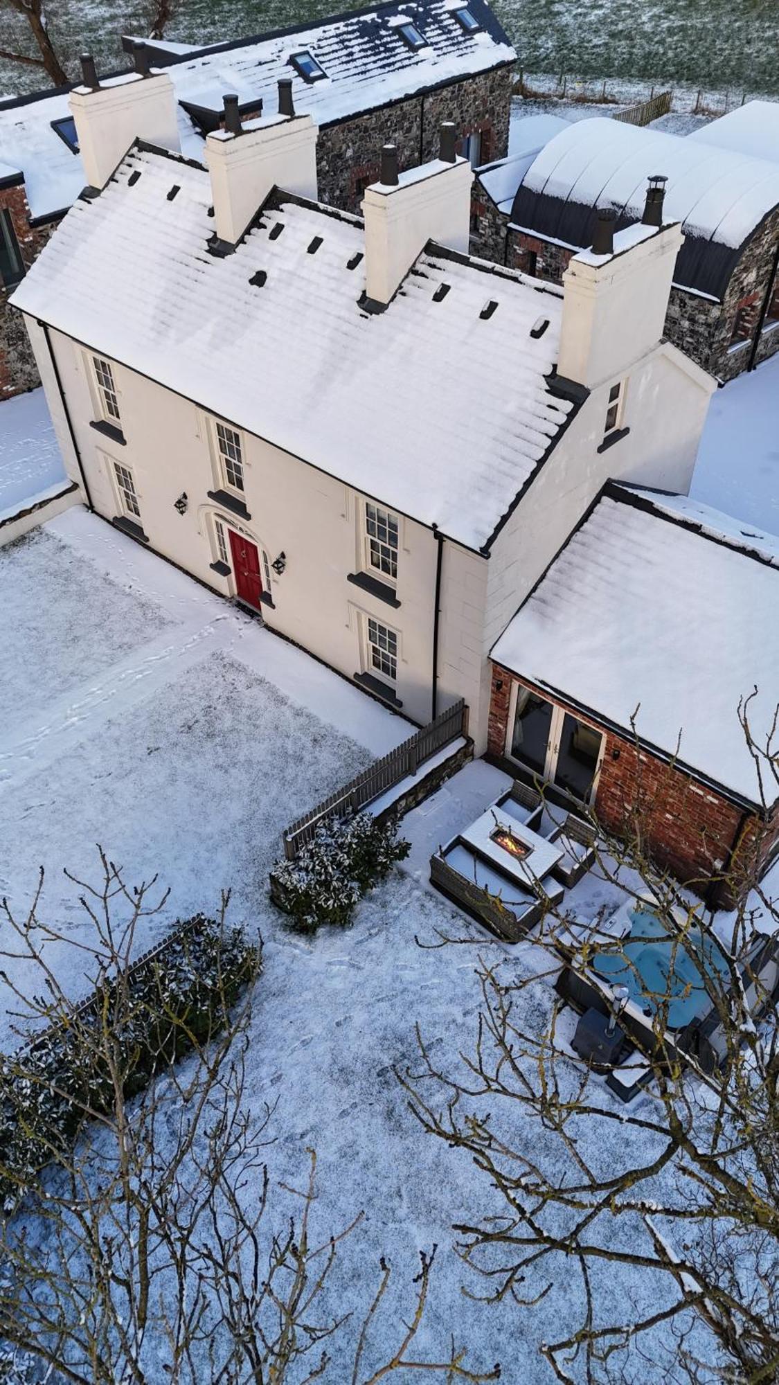 The Farmhouse At Corrstown Village Portrush Exterior photo